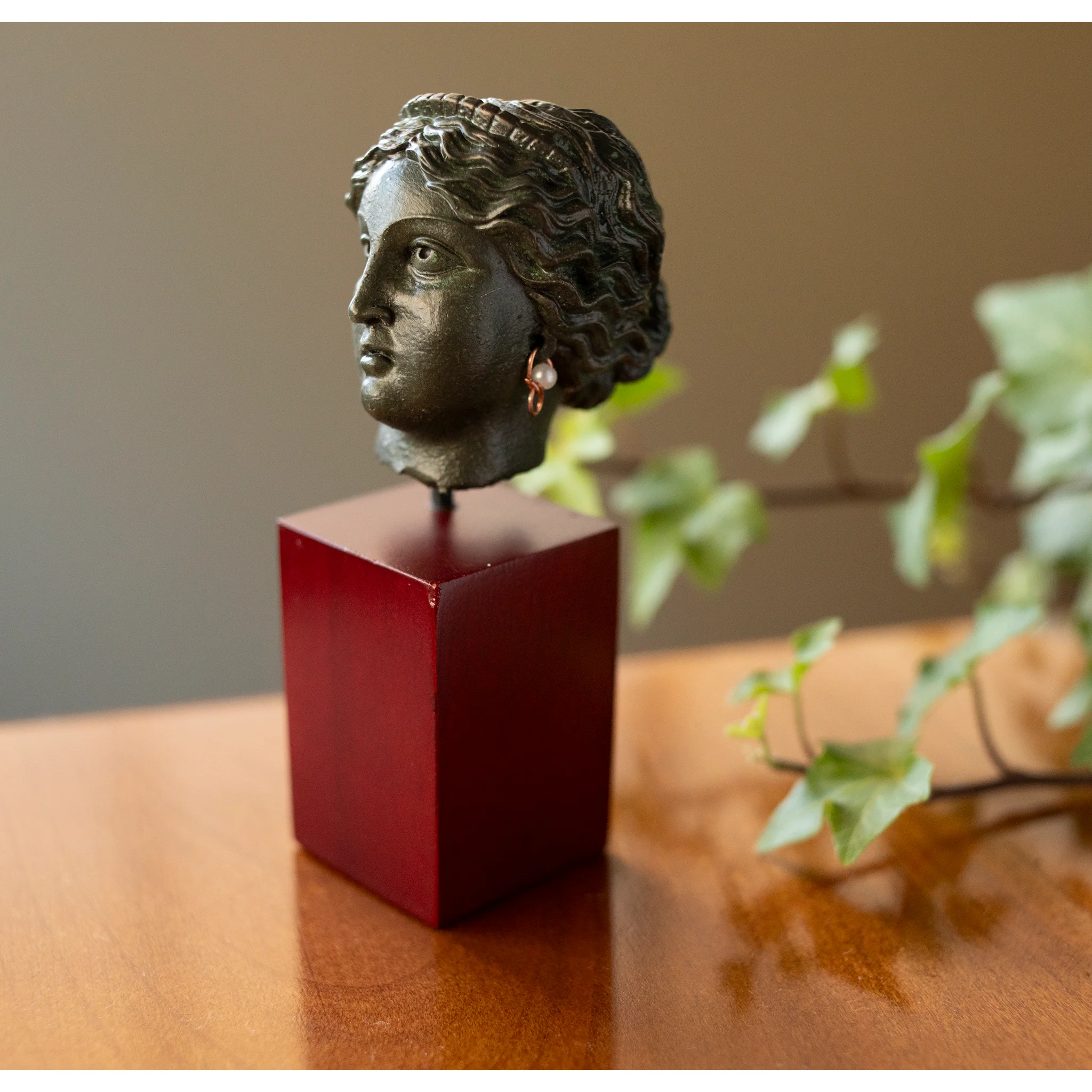 Head of Venus - Sculpture Reproduction - Image 7