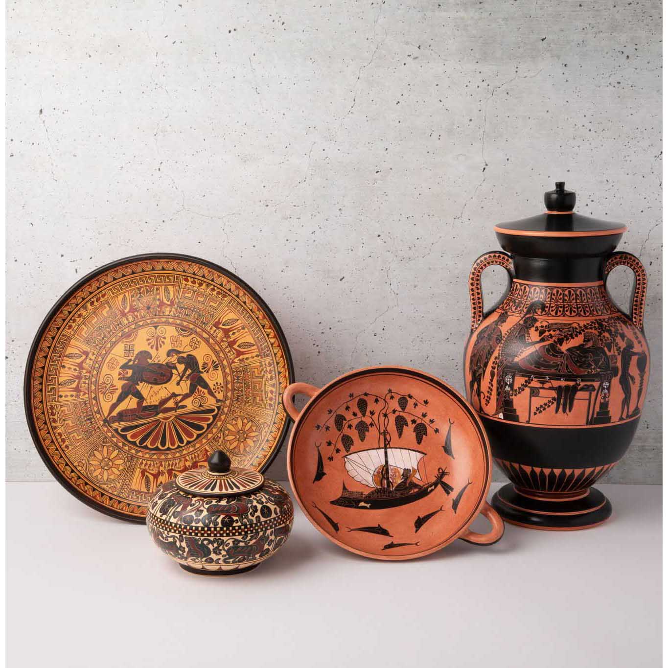 Greek Kylix Cup Featuring Dionysos - Image 3