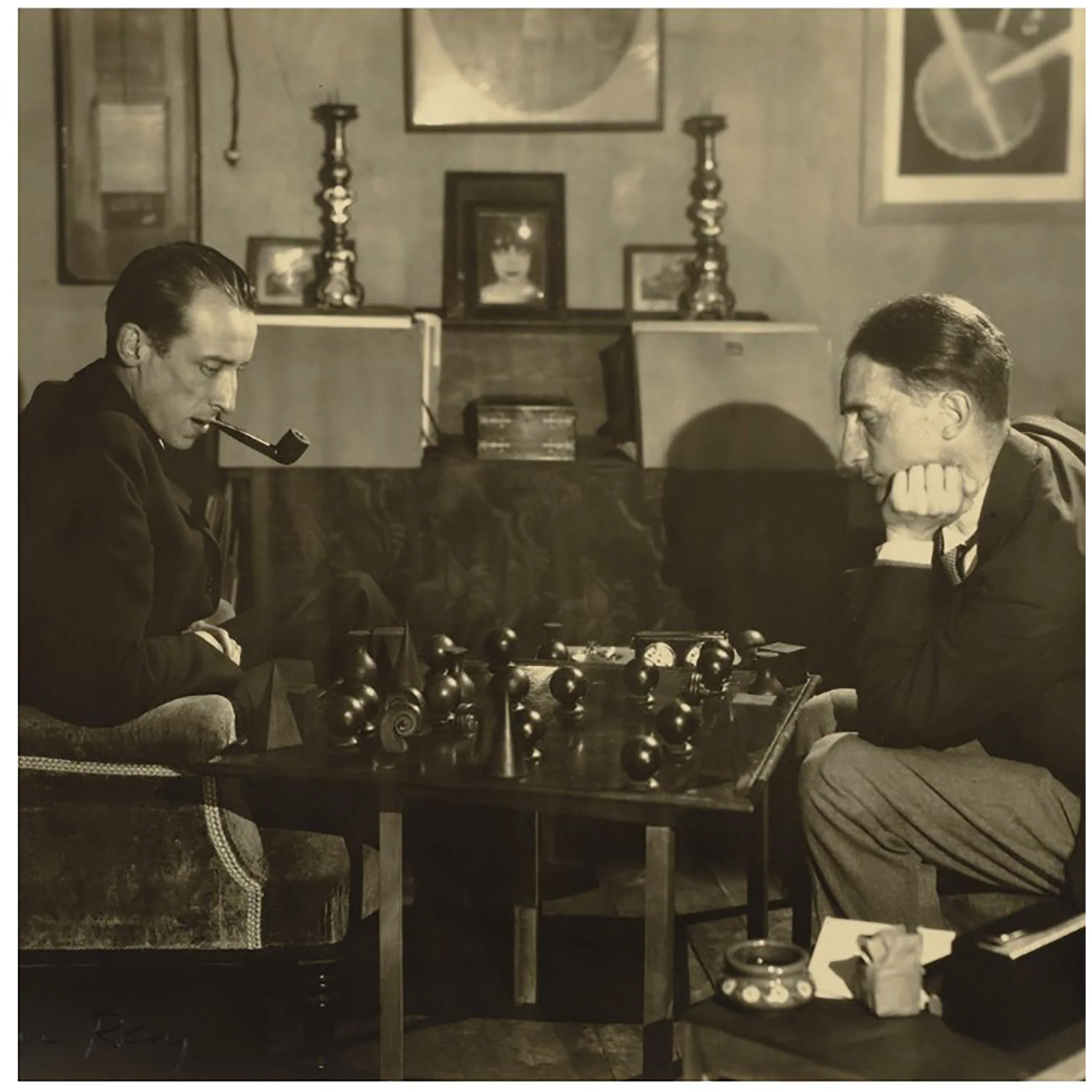 Man Ray Chess Pieces - Image 5