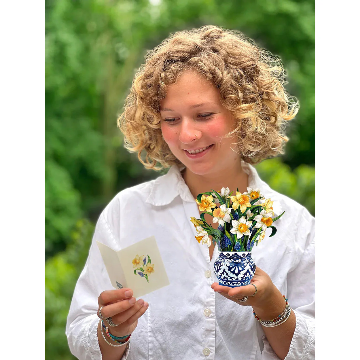 Mini English Daffodil Pop-up Notecard - Image 5
