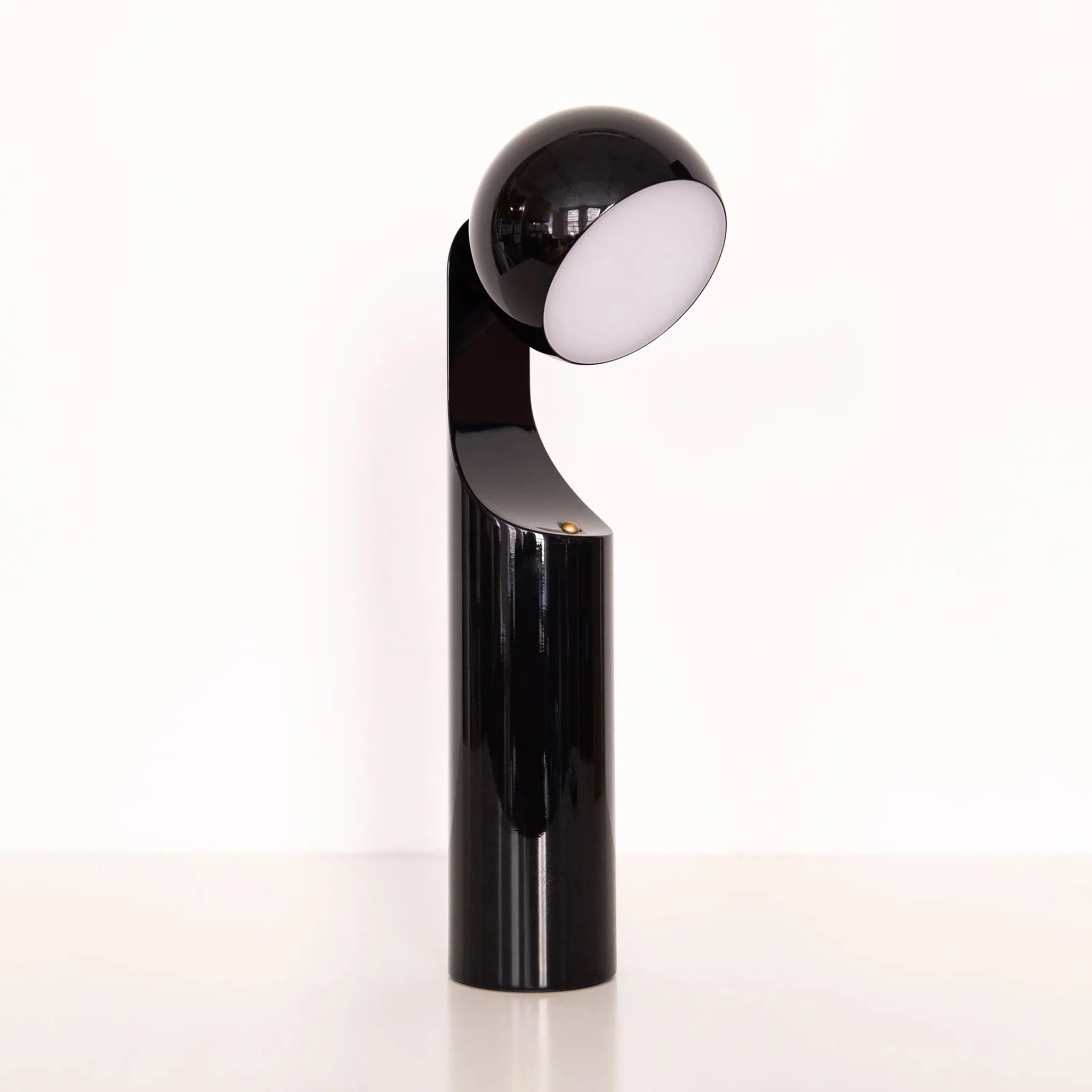 Mono Portable Lamp - Black - Image 3