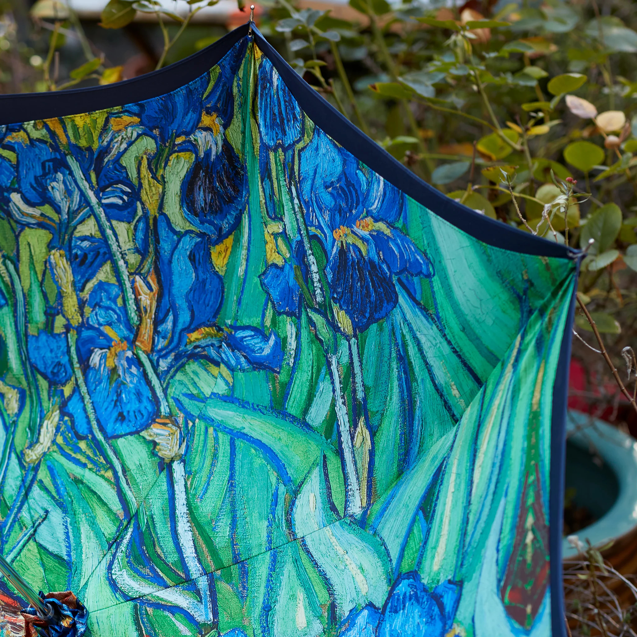 Van Gogh Irises Umbrella - Black - Image 7