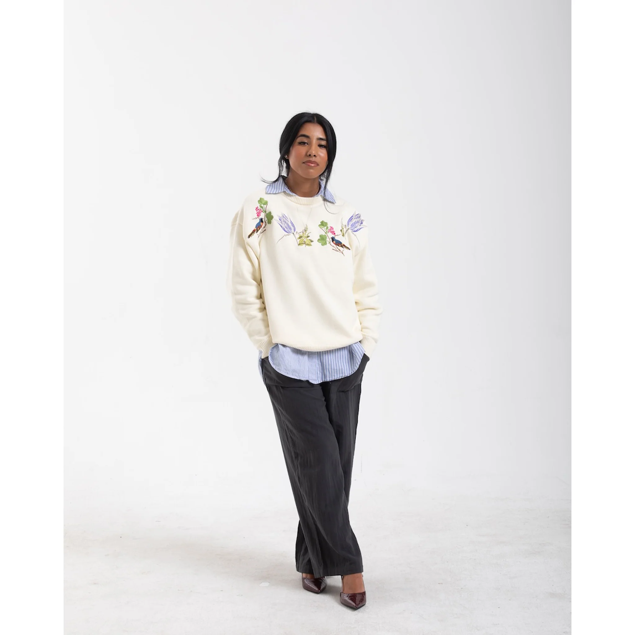 Witte Marvelje Knitted Embroidery Crewneck - Cream - Image 3